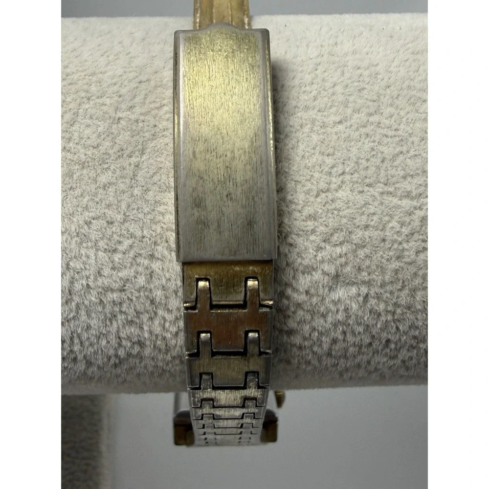 Gruen 17 Jewels Manual Wind Working Ladies Watch 20MM 6.5